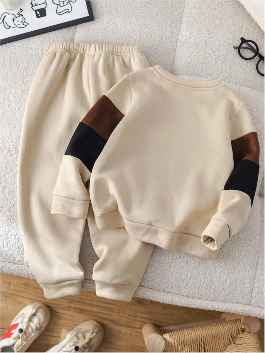 Boy's 2 Piece Outfits Colorblock Crewneck Long Sleeve Sweatshirt and Jogger Sweatpants Set