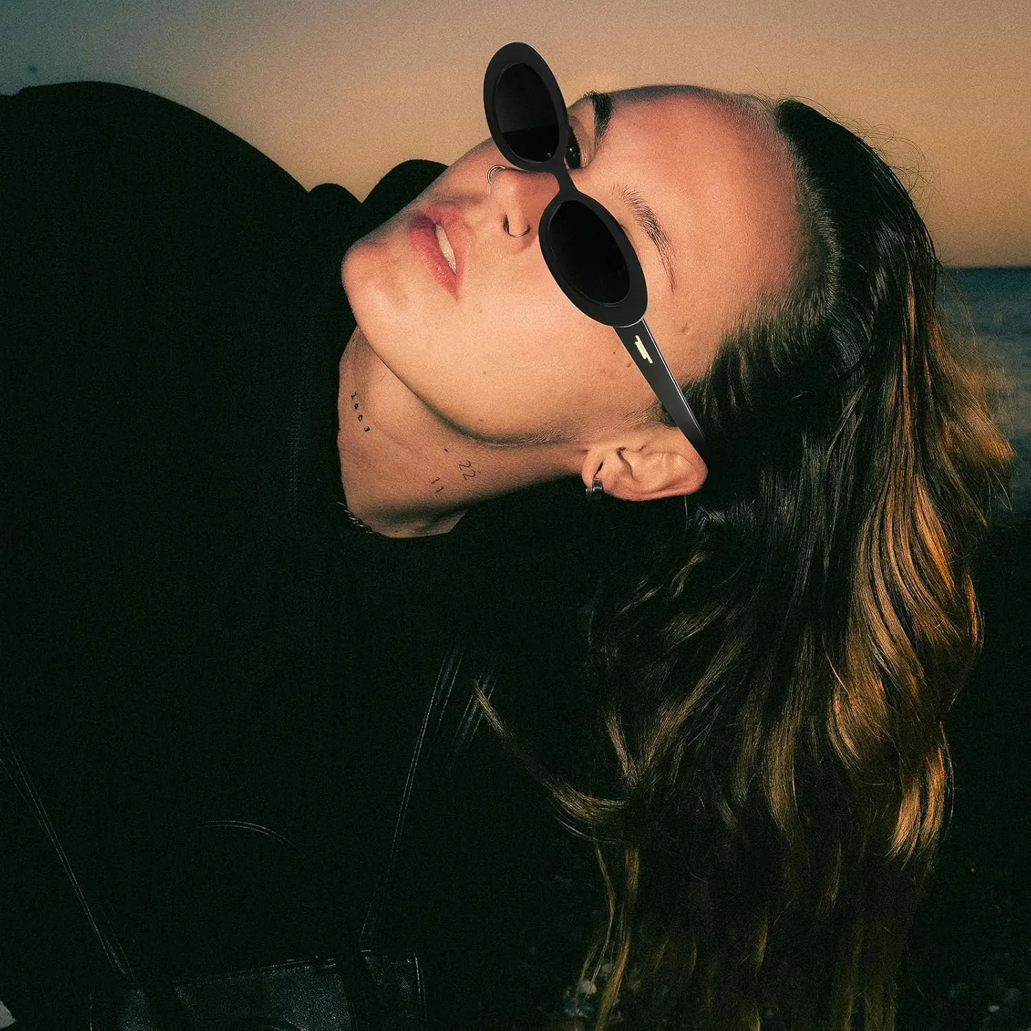 LJCZKA Retro Oval Sunglasses for Women Trendy Small Face Sunglasses 90s Vintage Shades Fashion Cat Eye Sun Glasses