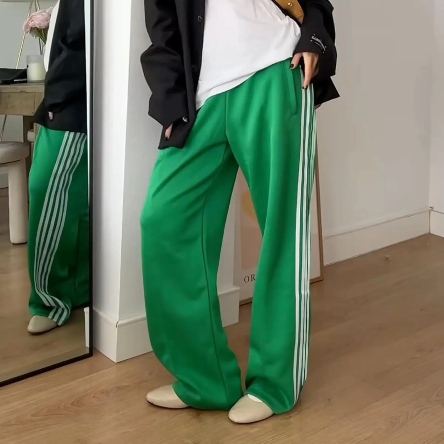 NUFIWI Women Y2k Striped Sweatpants Elastic High Rise Drawstring Track Pants Wide Leg Side Stripes Joggers with Pockets