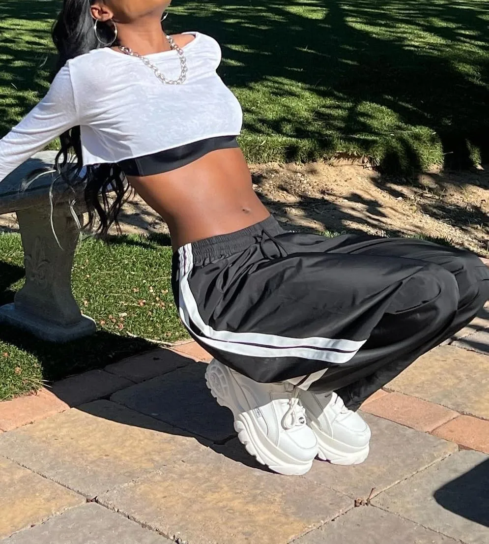 NUFIWI Women Y2k Striped Sweatpants Elastic High Rise Drawstring Track Pants Wide Leg Side Stripes Joggers with Pockets