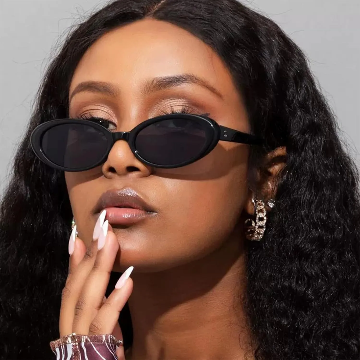 Retro Oval Sunglasses for Women Men Chic Small Lightweight Sun Glasses 90s Vintage Shades