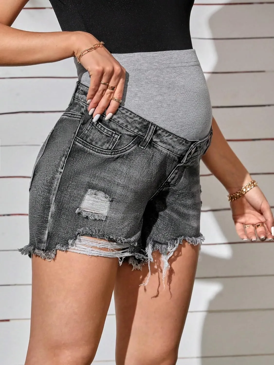 Verdusa Women's Maternity Denim Shorts High Waist Ripped Raw Hem Pregnancy Jeans Short