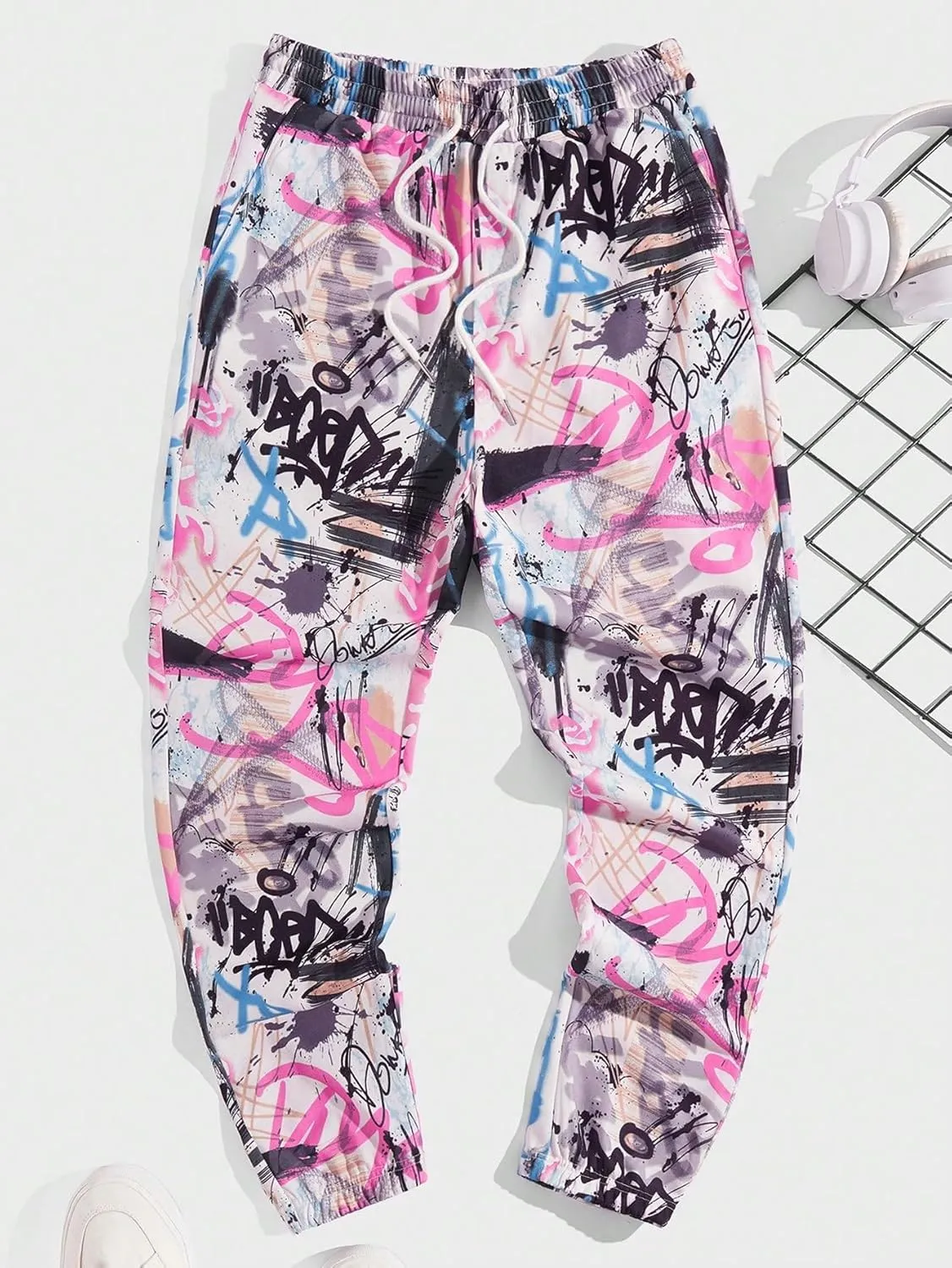 WDIRARA Men's Floral Letter Graphic Print Drawstring Waist Tie Front Sweatpants