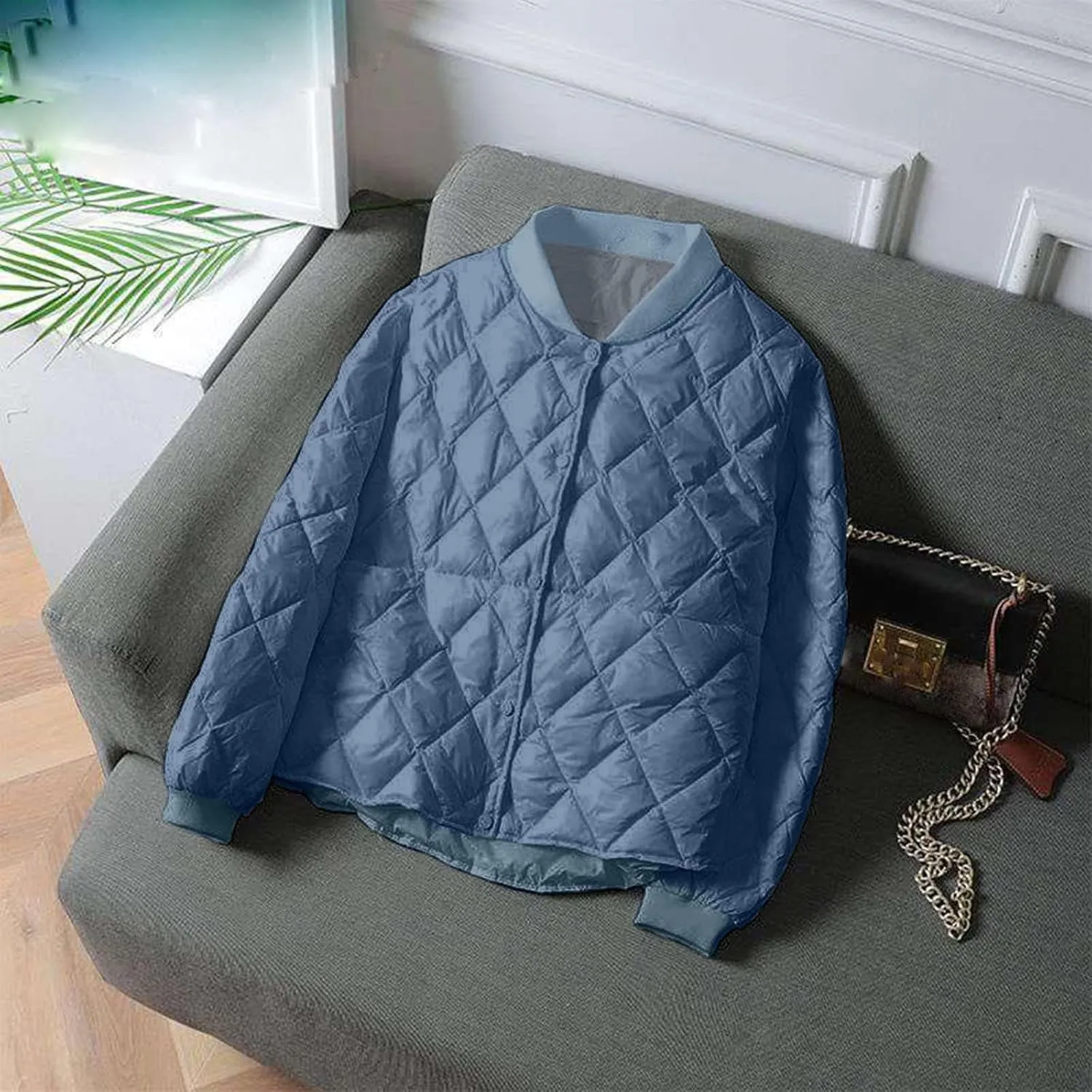 Women's Diamond Quilted Bomber Jacket Lightweight Button Down Cropped Loose Padded Coat Winter Casual Warm Outerwear