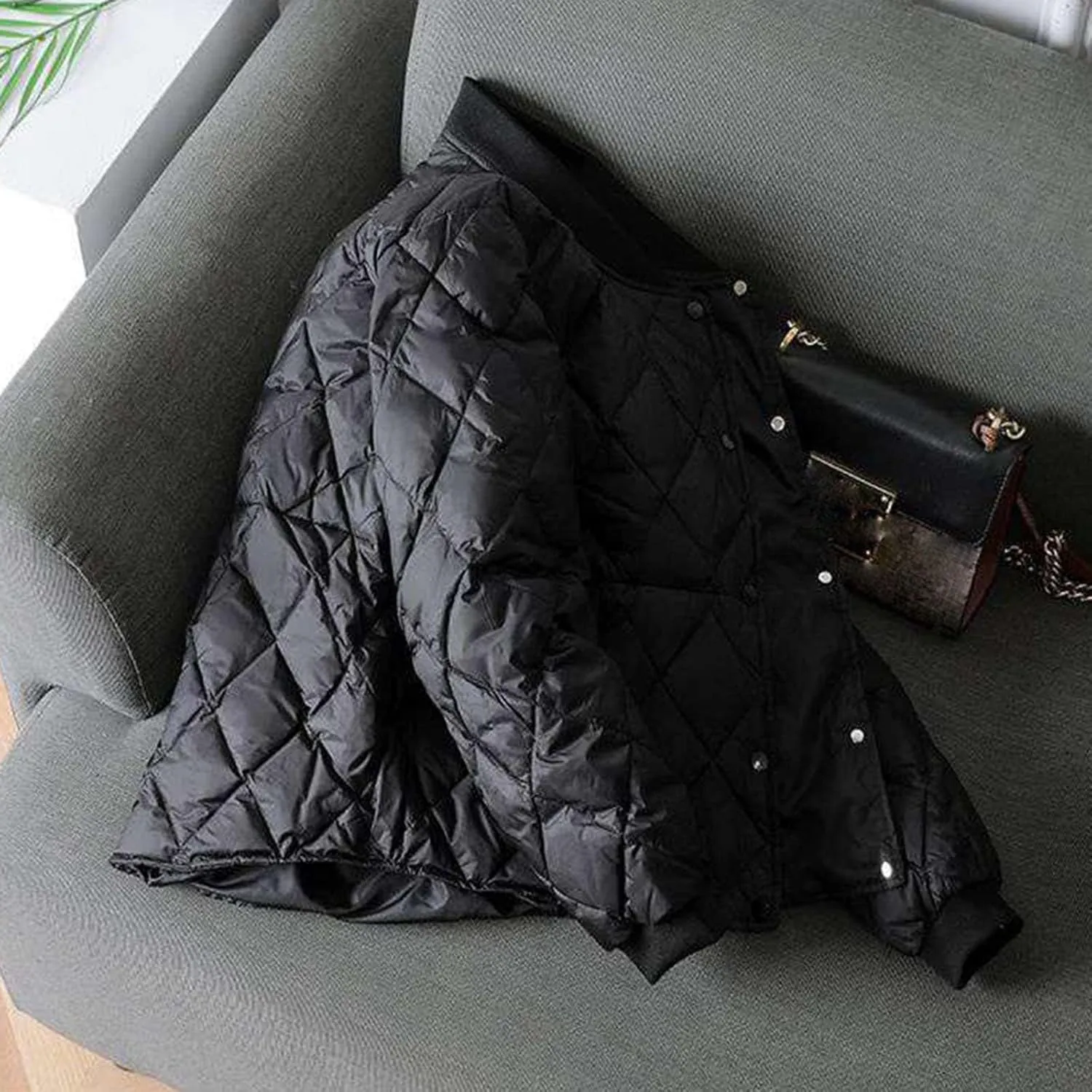 Women's Diamond Quilted Bomber Jacket Lightweight Button Down Cropped Loose Padded Coat Winter Casual Warm Outerwear
